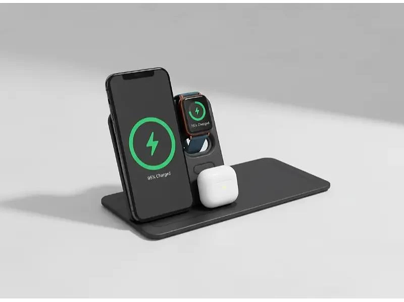 3-In-1 Magnetic Wireless Charger Desk Tray