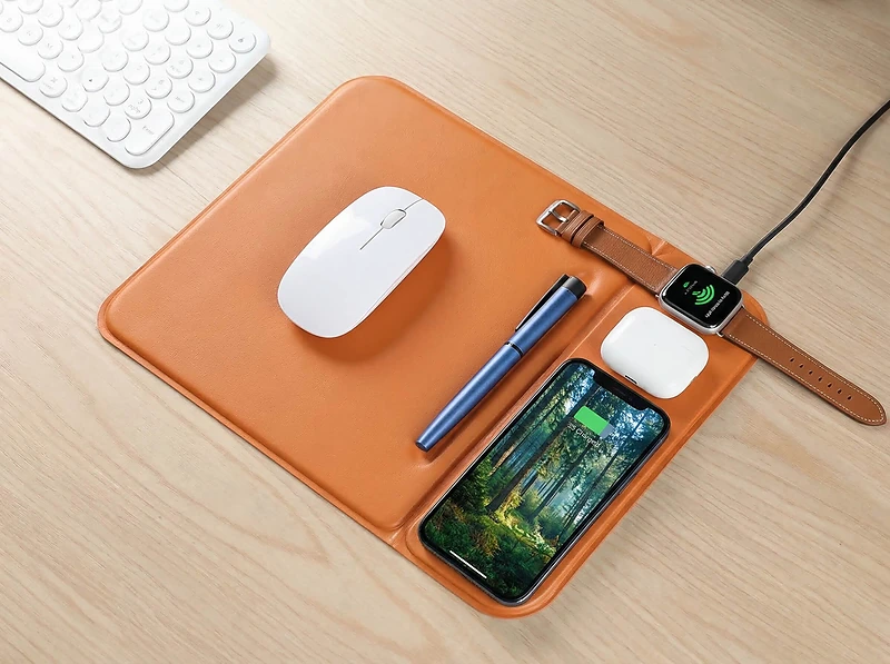 3-in-1 MagSafe Mousepad with Wireless Charging for Mobile Devices
