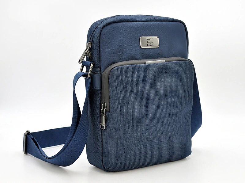 Lightweight Travel Organizer Bag with MagSafe