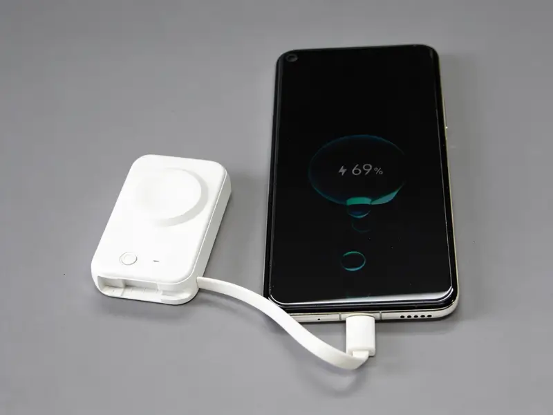 2000mAh Wireless Powerbank