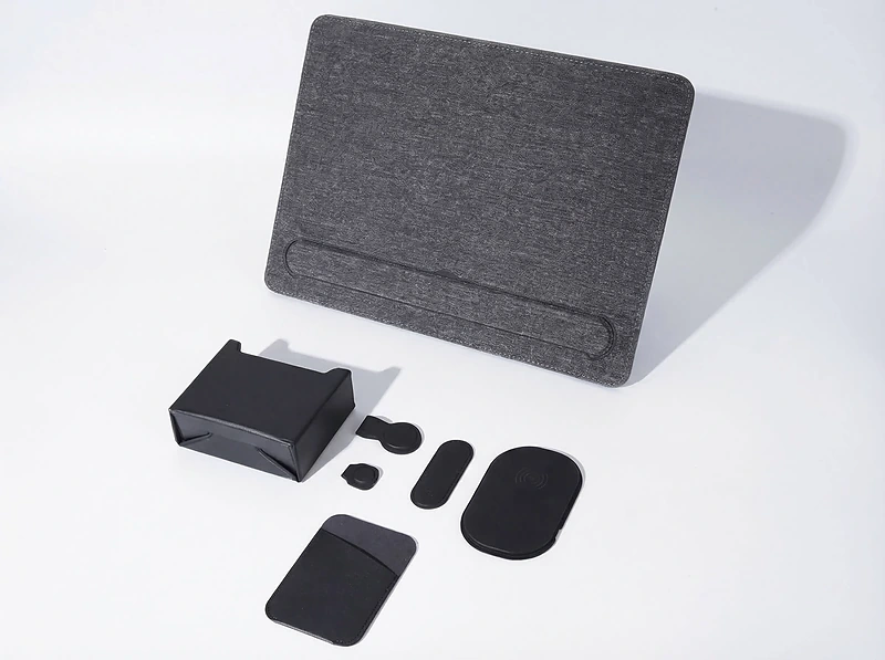 Organizer with 15W MagSafe Charger