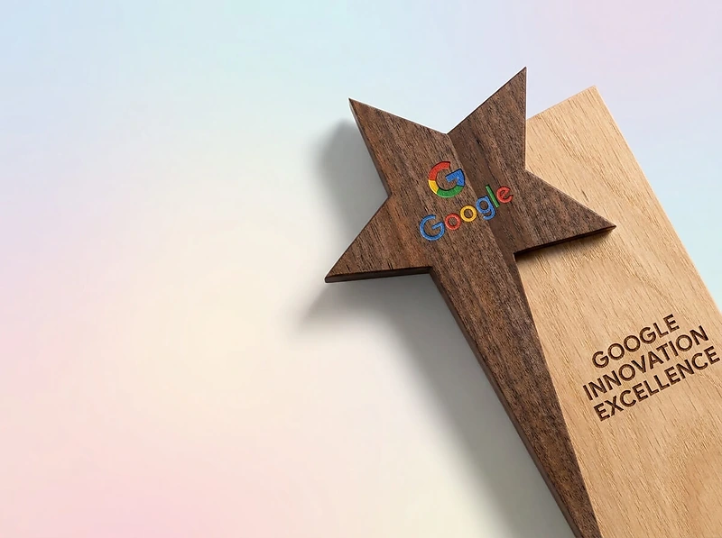 Star Design Wooden Trophy Award