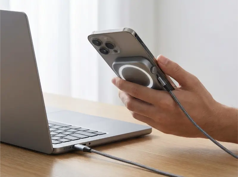 3-In-1 MagSafe Power Bank 5000mAh