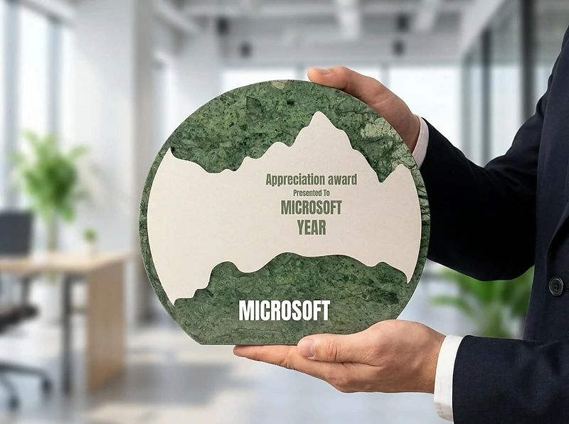 Green Stone Round Plaque Award With Metal Plate