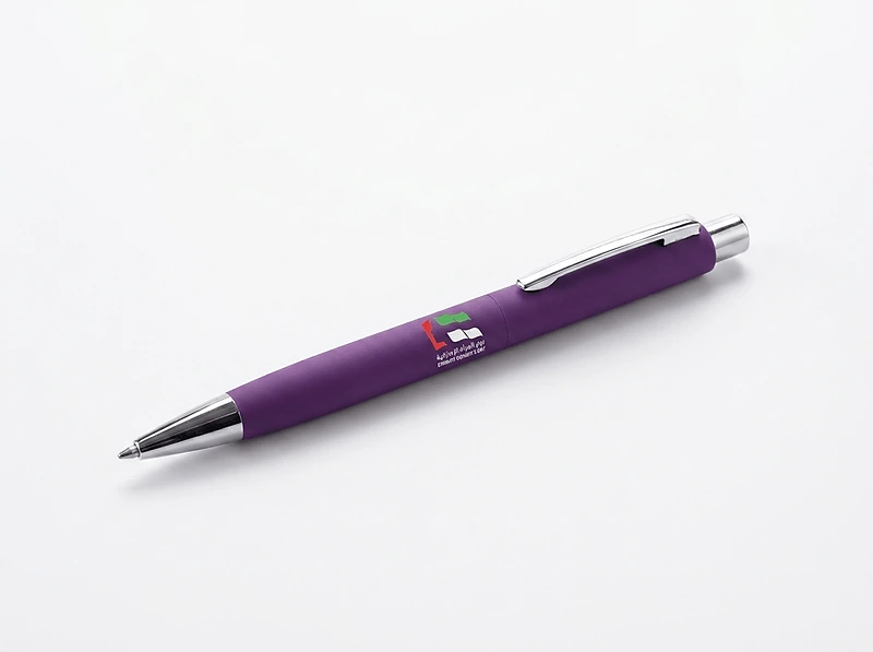 Notebook, Pen and Digital Thermos Set in UAE