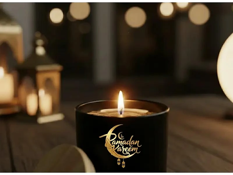 Arabian Oud Scented Candle with Bamboo Lid