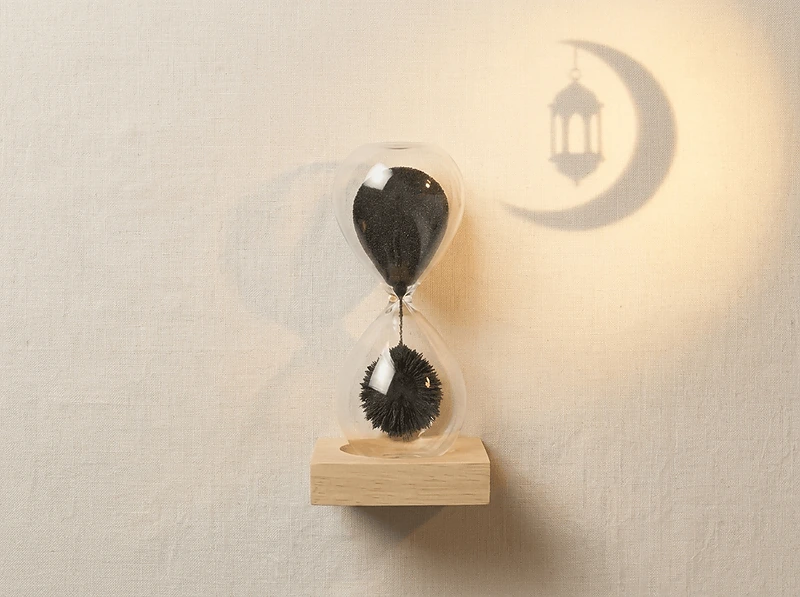 Magnetic Sand Timer with Wooden Base