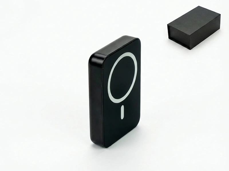 Magnetic Wireless Power Bank