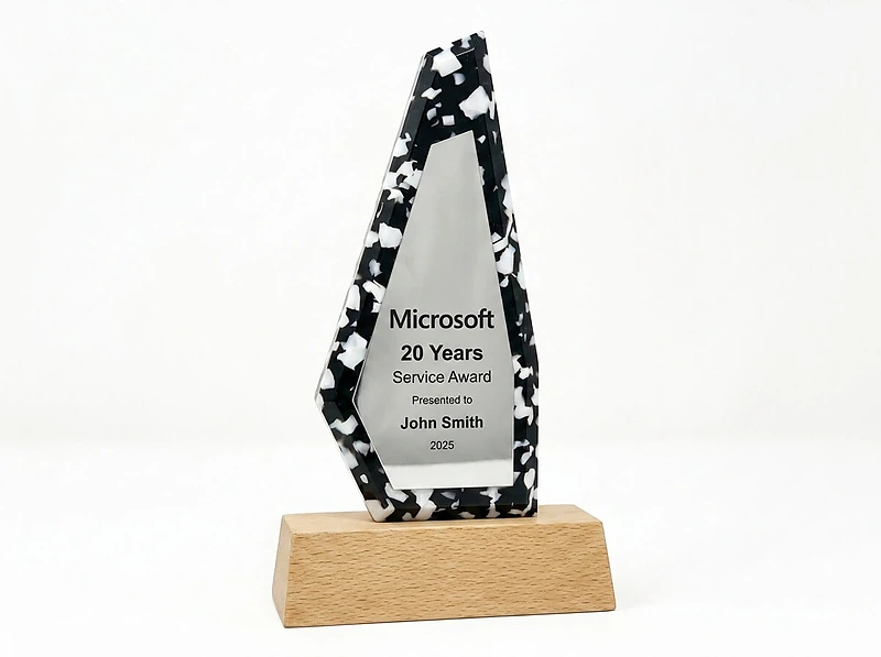 Eco-neutral Beech Recycled Plastic Award