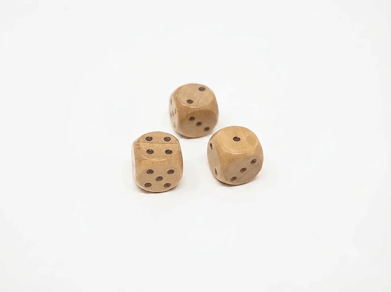 Eco-neutral 2-in-1 Wooden Games Box