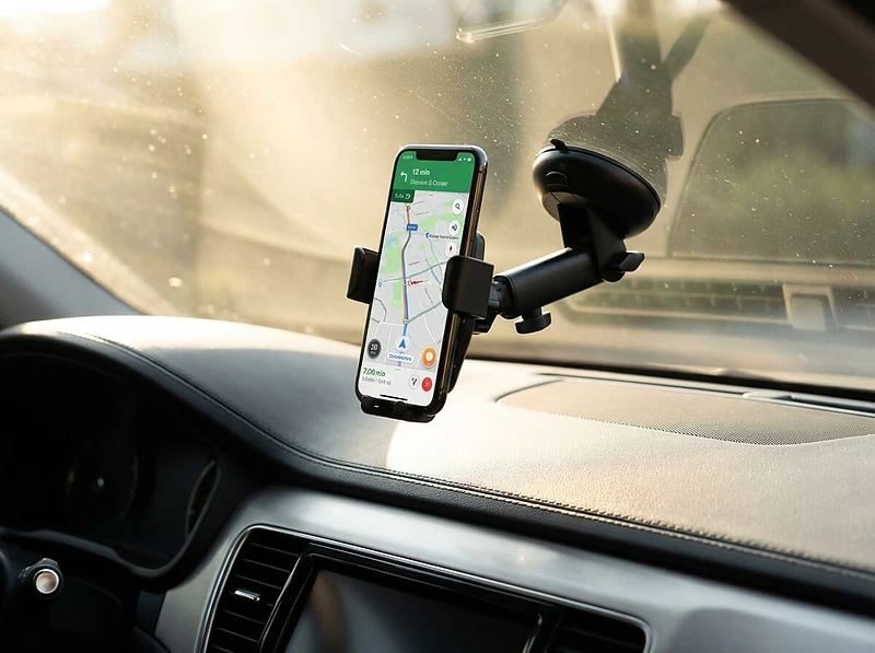 Car Phone Holder & Wireless Charger