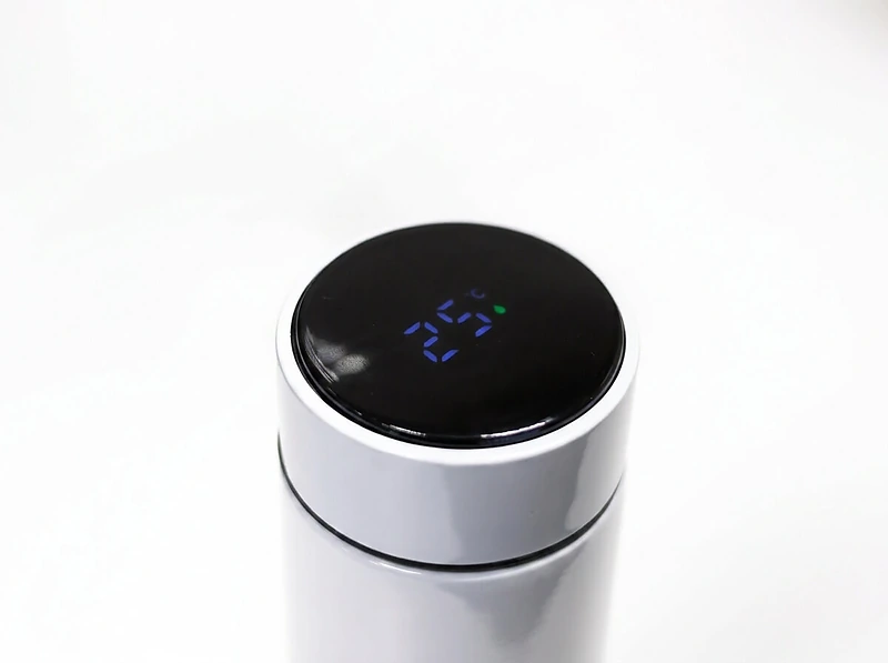 Smart LED Temperature Display Bottle
