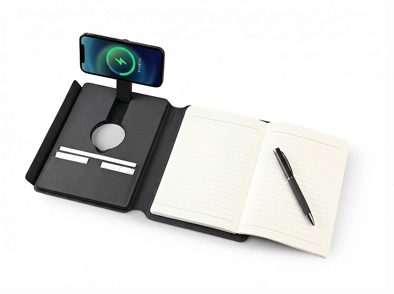 A5 Notebook with 3-in-1 MagSafe Power Bank