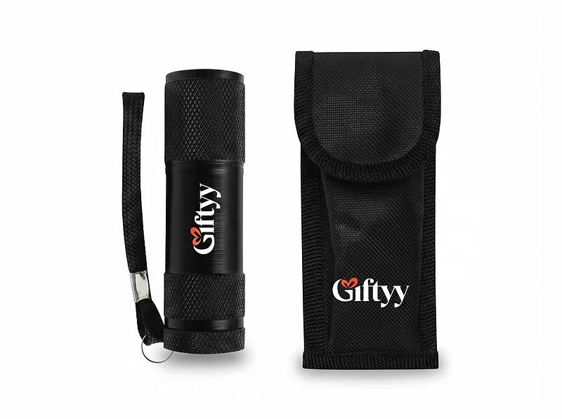 Многофункциональный инструмент Giftology SurvivorPro и фонарик