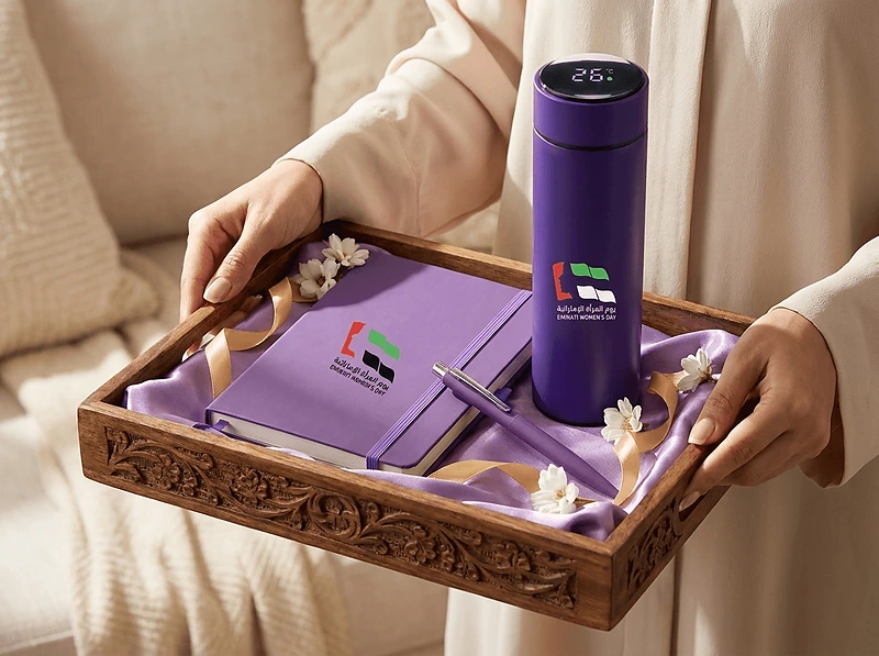 Notebook, Pen and Digital Thermos Set in UAE