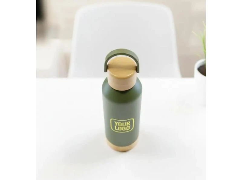 Insulated Bottle With Bamboo Lid