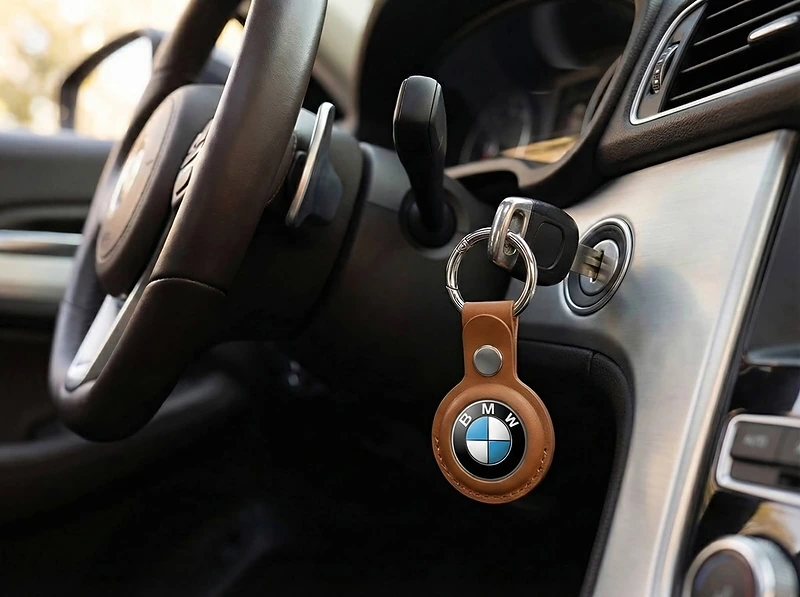 Santhome PU Keychain with Santhome Tag Pocket