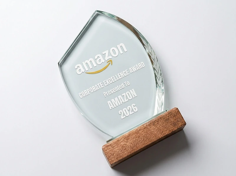 Crystal Trophy With Wooden Base Brown