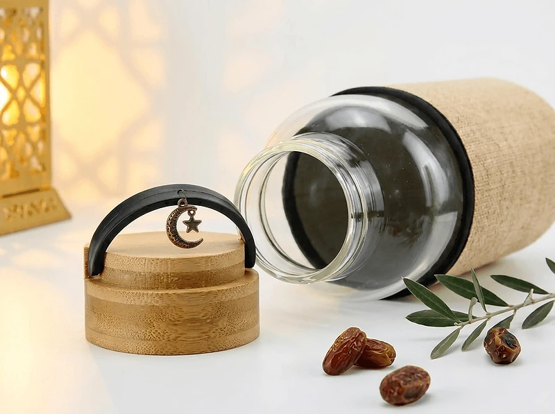 Glass Bottle with Bamboo Lid & Eco-Friendly Sleeve – 1000 ml