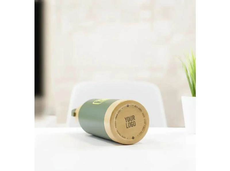 Insulated Bottle With Bamboo Lid