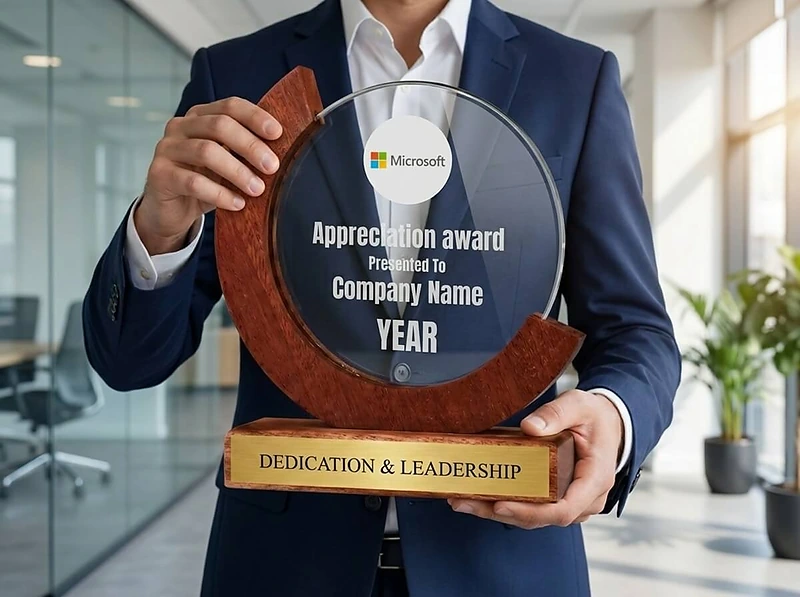 Round Moon Crystal Award