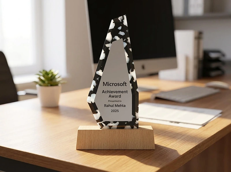 Eco-neutral Beech Recycled Plastic Award