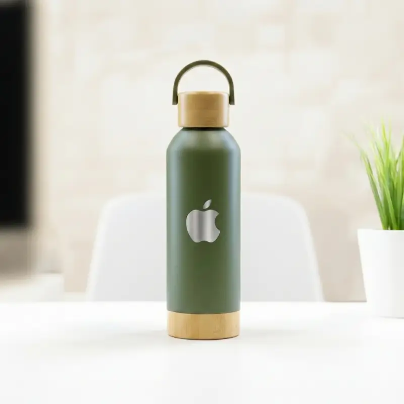 Insulated Bottle With Bamboo Lid