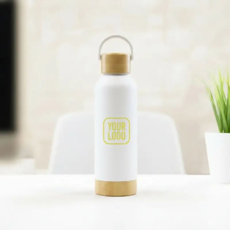 Insulated Bottle With Bamboo Lid